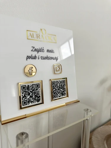 Tabliczka-firmowa-z-kodem-QR-facebook-instagram-social-media-LOGO.jpg
